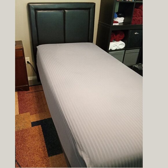 Threadmill 100% Cotton Twin XL Grey Sheet Set - 600 Thread Count, Damask Stripe - Picture 9 of 10